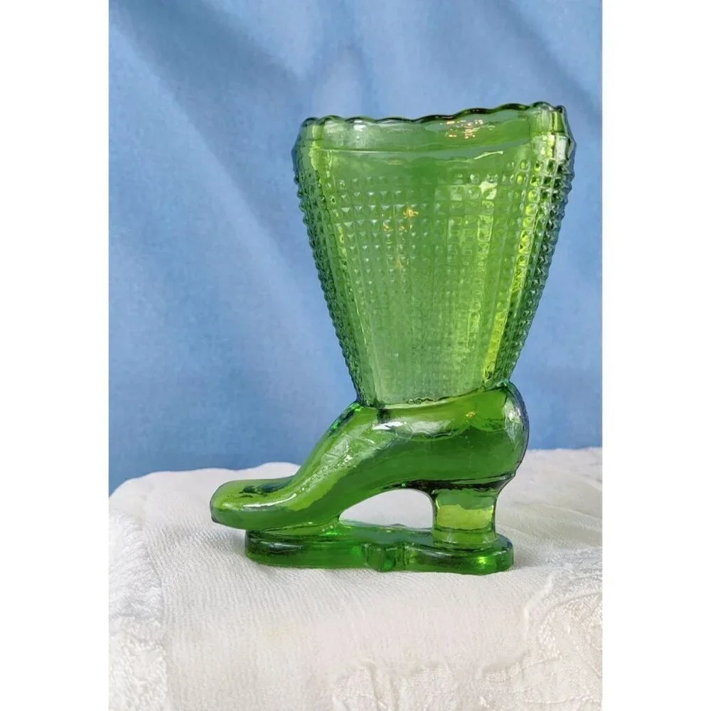 LE Smith Ice Skate Boots Pair Green Pressed Glass Vase Toothpick Holder 3.5